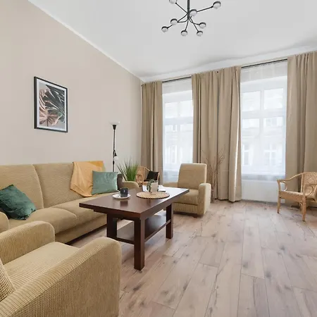 Komfortowy Blisko Rzeki We Wroclawiu Z Biurkiem I Wanna By Renters *