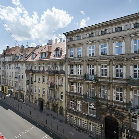 Komfortowy Blisko Rzeki We Wroclawiu Z Biurkiem I Wanna By Renters *