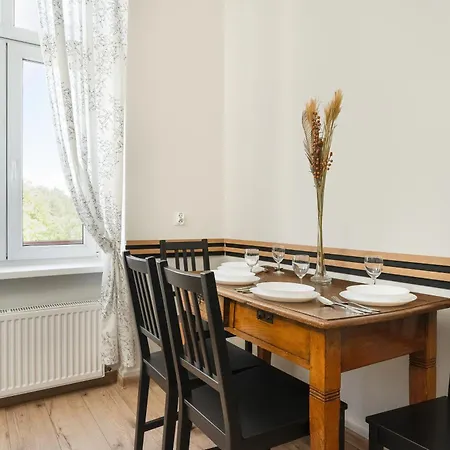Komfortowy Blisko Rzeki We Wroclawiu Z Biurkiem I Wanna By Renters *